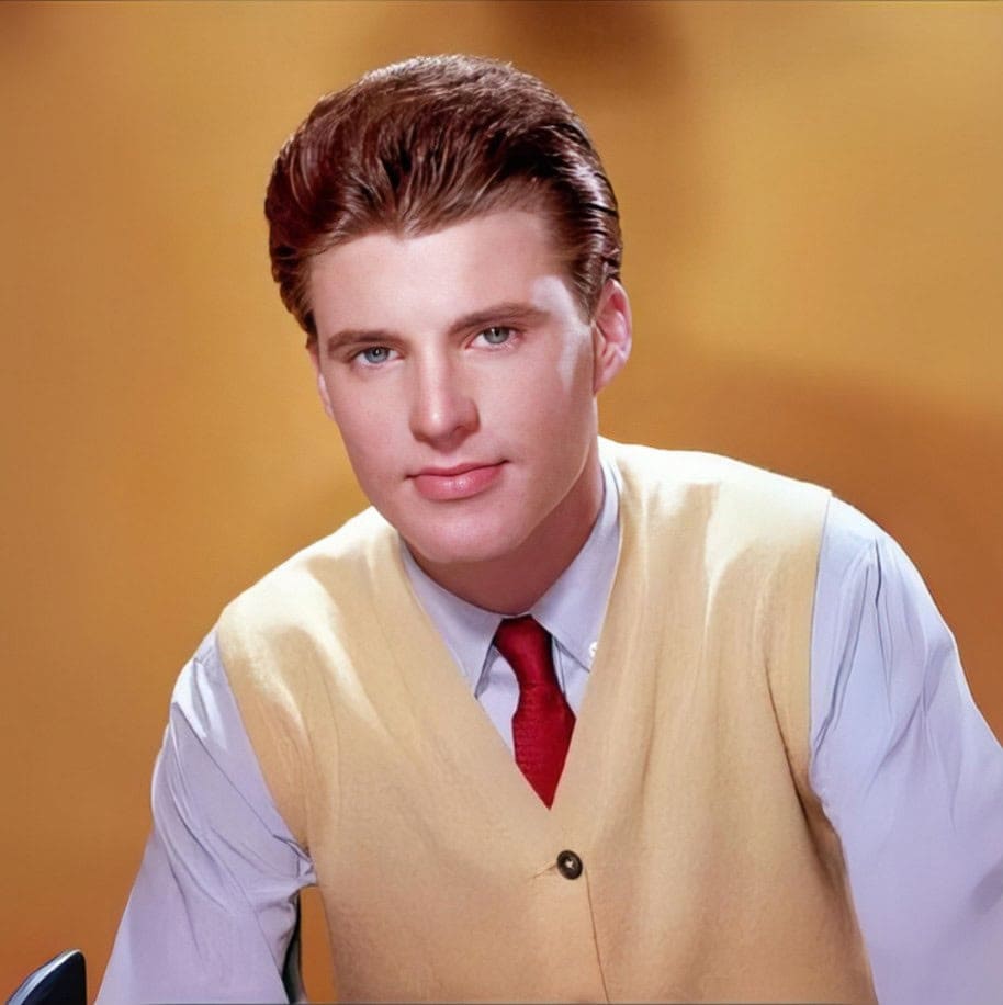 Ricky Nelson performs “A Teenager’s Romance” 1967.