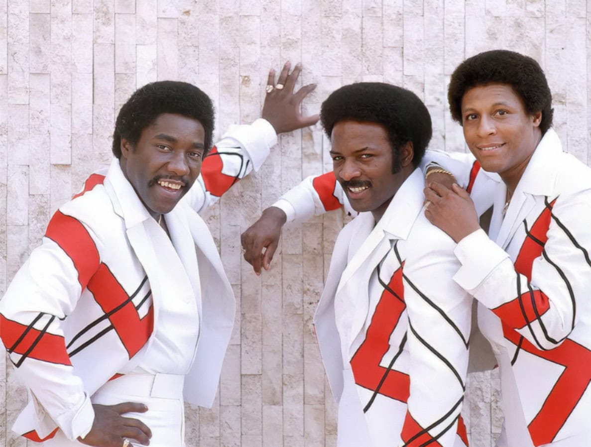 The Temptations – Treat Her Like A Lady