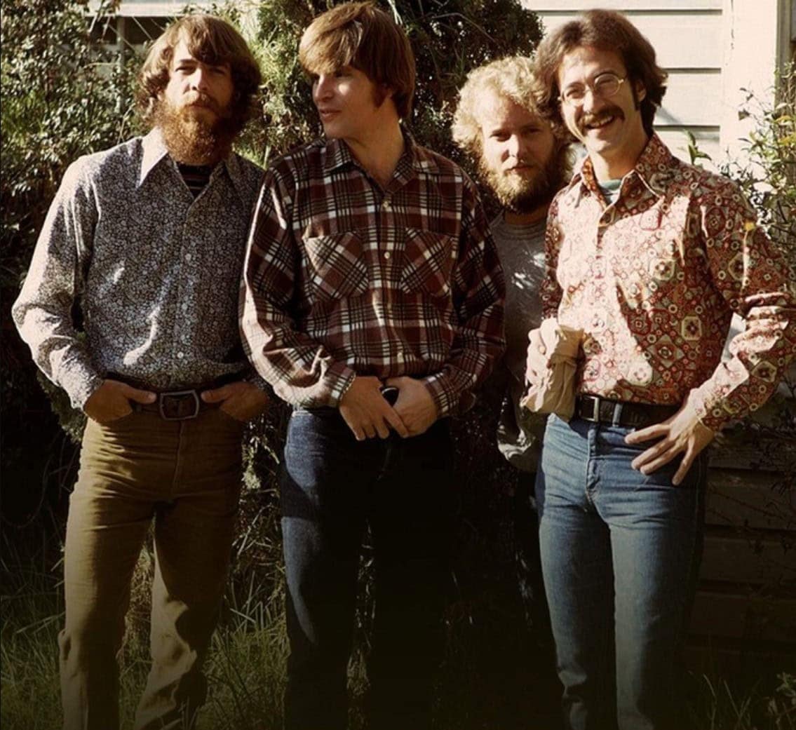 Creedence Clearwater Revival – Bad Moon Rising