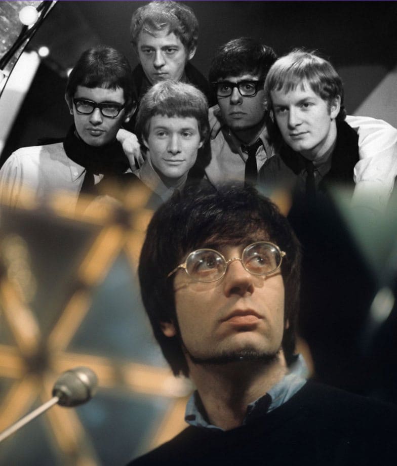 Manfred Mann performing Doo Wah Diddy in London “1966”